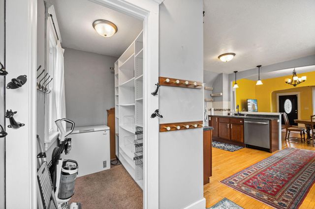 158 Morton Street W, Saint Paul, MN 55107