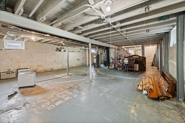 158 Morton Street W, Saint Paul, MN 55107