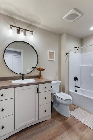 140 Sunrise COURT, Cedar Grove, WI 53013