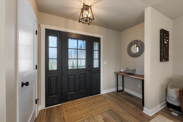 140 Sunrise COURT, Cedar Grove, WI 53013