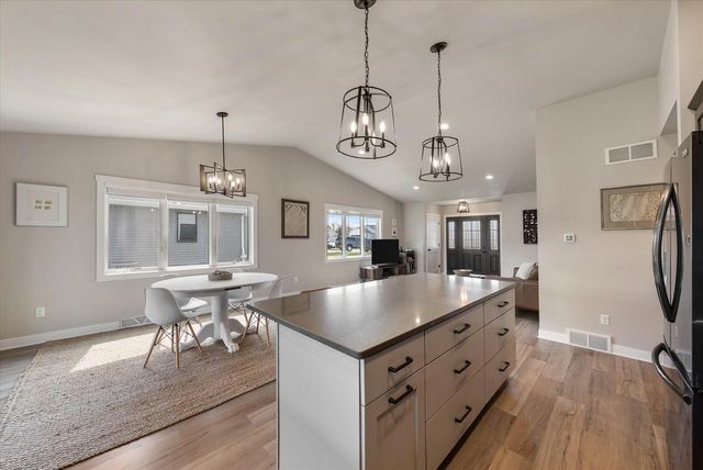 140 Sunrise COURT, Cedar Grove, WI 53013