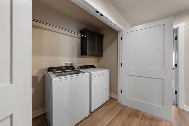 140 Sunrise COURT, Cedar Grove, WI 53013