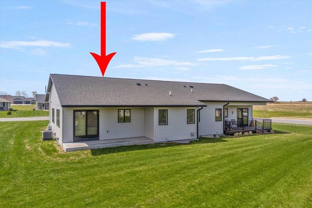 140 Sunrise COURT, Cedar Grove, WI 53013