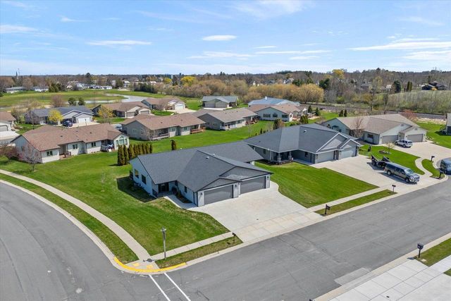 140 Sunrise COURT, Cedar Grove, WI 53013