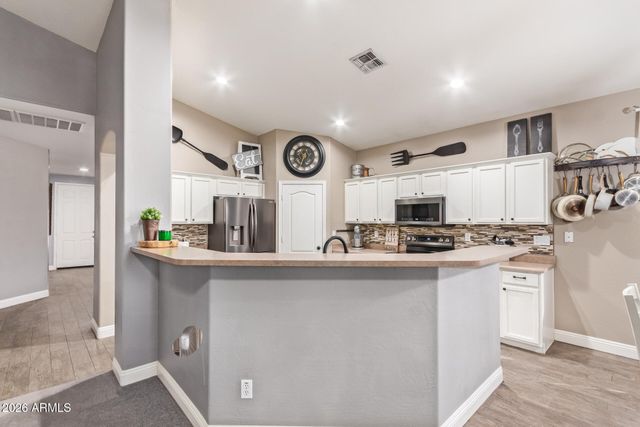 13009 W HIGHLAND Avenue, Litchfield Park, AZ 85340