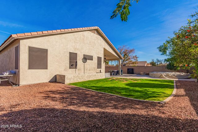 13009 W HIGHLAND Avenue, Litchfield Park, AZ 85340