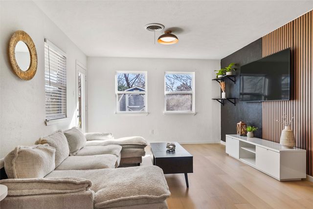 416 Simmons Drive, Hurst, TX 76053