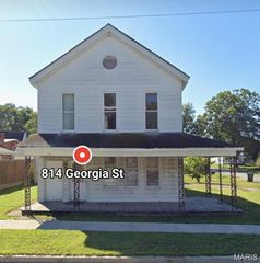 100 S 9th Street, Louisiana, MO 63353