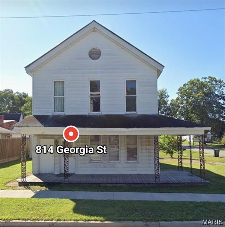 100 S 9th Street, Louisiana, MO 63353