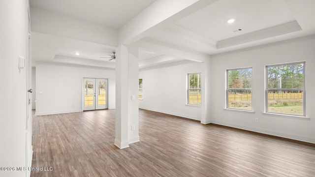 313 Castlewood Circle, Canton, MS 39046