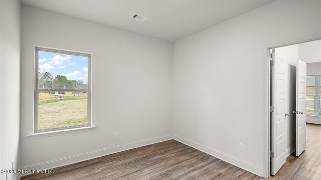 313 Castlewood Circle, Canton, MS 39046