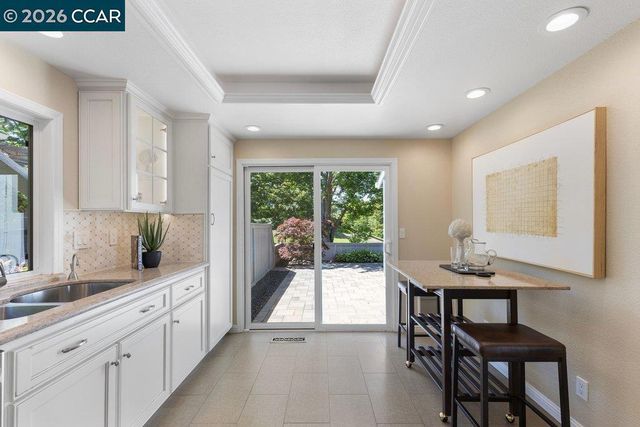 2117 Myrtle Beach Ln, Danville, CA 94526