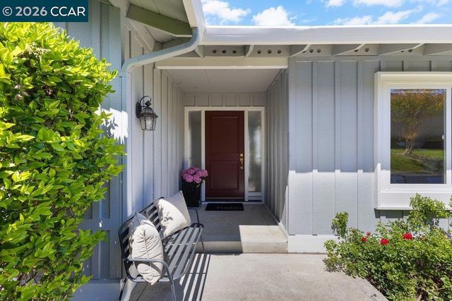 2117 Myrtle Beach Ln, Danville, CA 94526