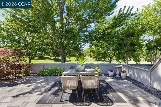 2117 Myrtle Beach Ln, Danville, CA 94526