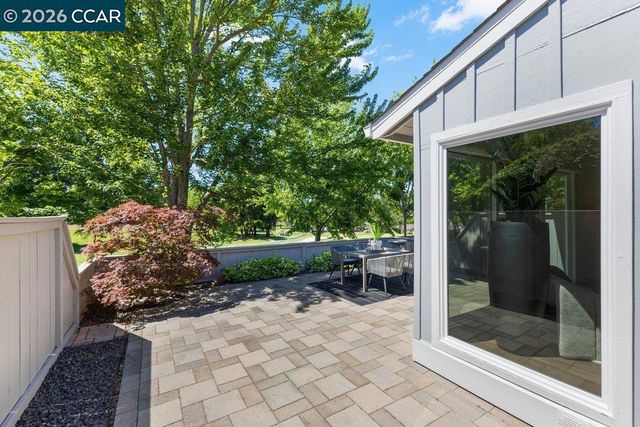 2117 Myrtle Beach Ln, Danville, CA 94526
