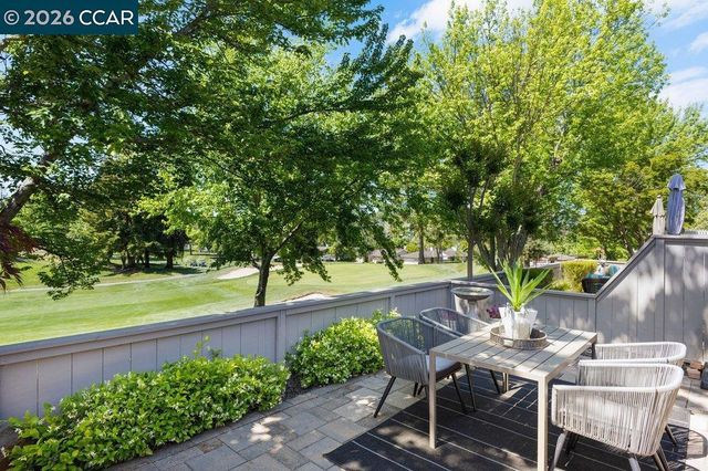 2117 Myrtle Beach Ln, Danville, CA 94526