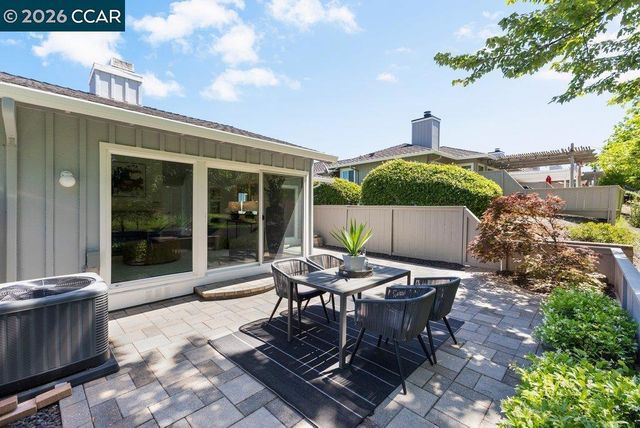 2117 Myrtle Beach Ln, Danville, CA 94526