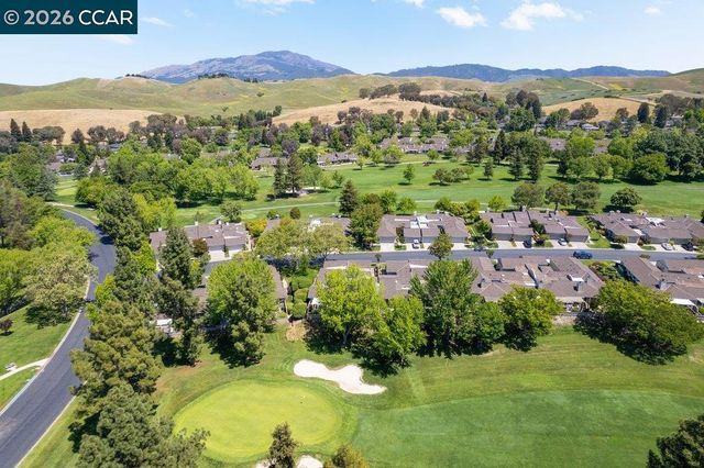 2117 Myrtle Beach Ln, Danville, CA 94526