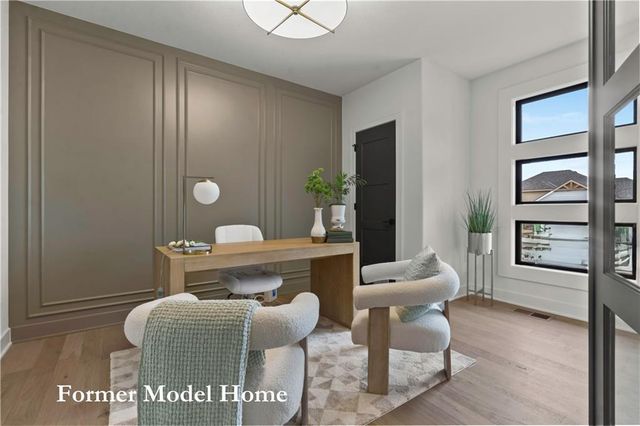 2517 NE Woodland Oak Circle, Lee's Summit, MO 64086