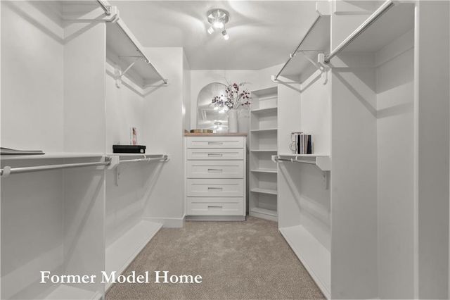 2517 NE Woodland Oak Circle, Lee's Summit, MO 64086