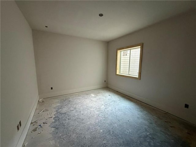 2517 NE Woodland Oak Circle, Lee's Summit, MO 64086