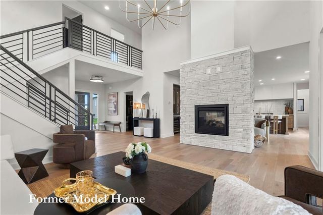 2517 NE Woodland Oak Circle, Lee's Summit, MO 64086