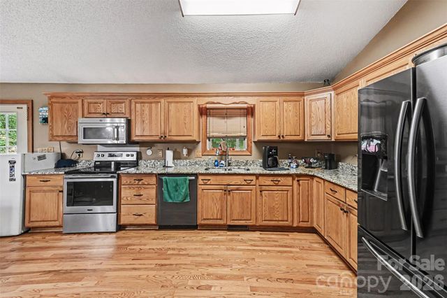 3999 Fincher Road, Matthews, NC 28104