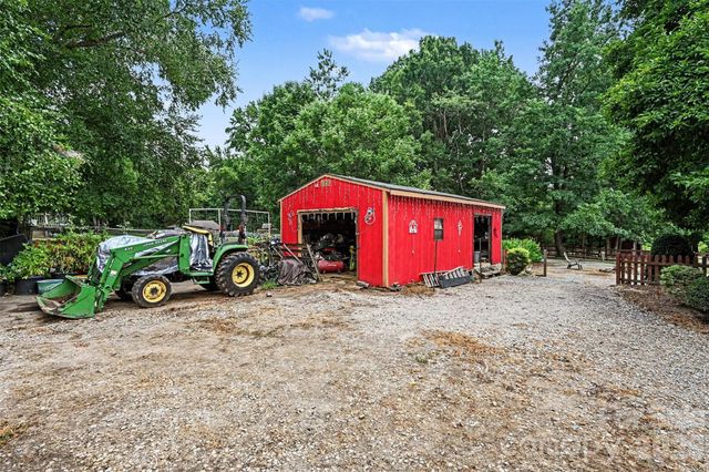 3999 Fincher Road, Matthews, NC 28104
