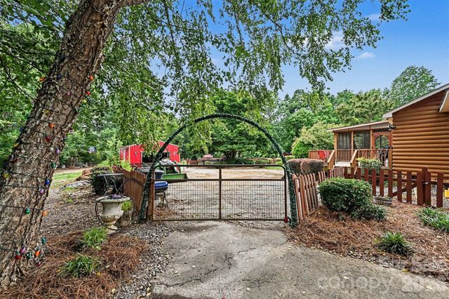 3999 Fincher Road, Matthews, NC 28104