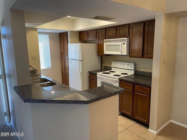 7950 E STARLIGHT Way 250, Scottsdale, AZ 85250