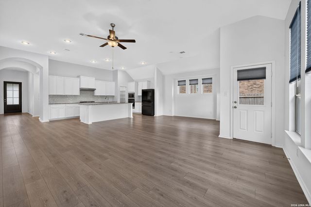 207 Foxtail Woods, Cibolo, TX 78108