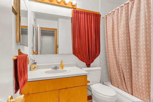 3203 COCONINO DR, San Antonio, TX 78211