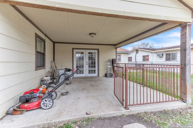 3203 COCONINO DR, San Antonio, TX 78211