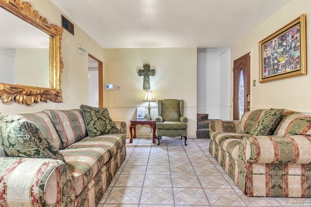 3203 COCONINO DR, San Antonio, TX 78211