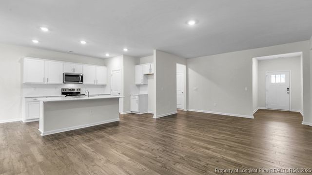 3042 Bayview Drive, Vass, NC 28394