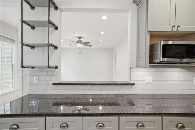 1025 Russell Point, Suwanee, GA 30024