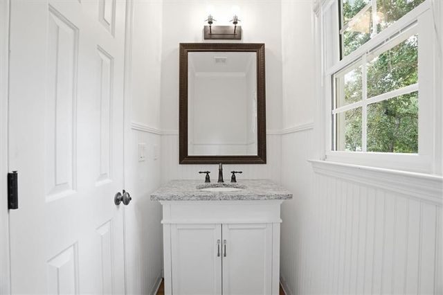 1025 Russell Point, Suwanee, GA 30024