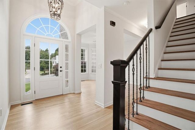 1025 Russell Point, Suwanee, GA 30024