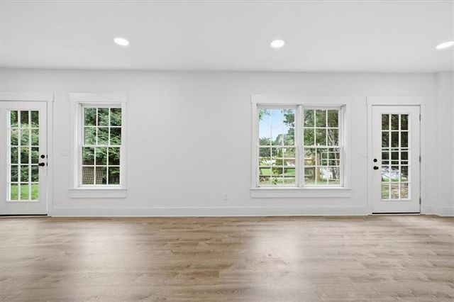 1025 Russell Point, Suwanee, GA 30024