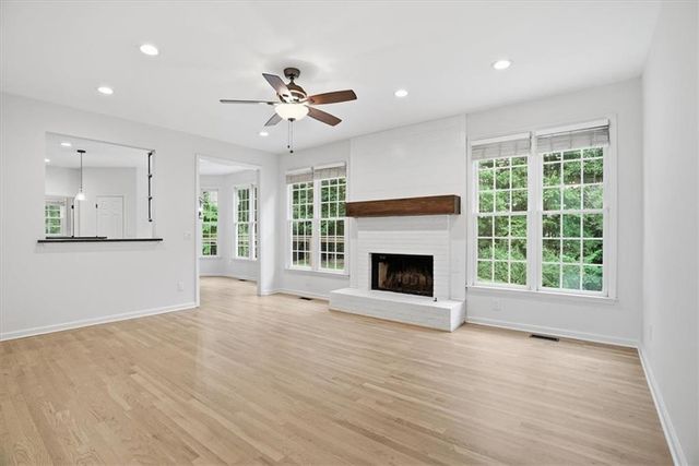 1025 Russell Point, Suwanee, GA 30024