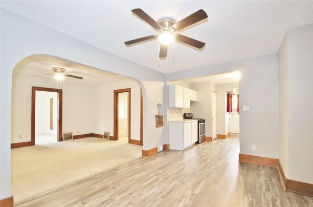 1106 Arthur Avenue, Des Moines, IA 50316