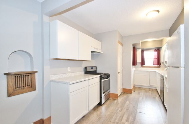 1106 Arthur Avenue, Des Moines, IA 50316