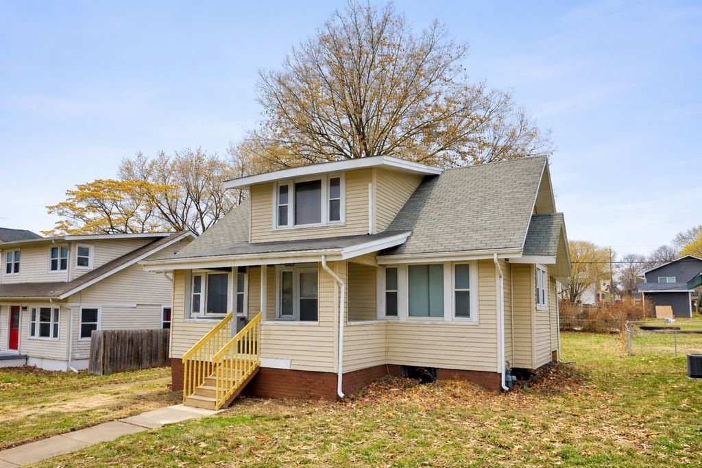 1106 Arthur Avenue, Des Moines, IA 50316