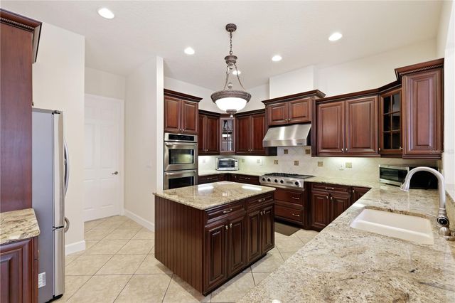 3205 KING GEORGE DRIVE, Orlando, FL 32835