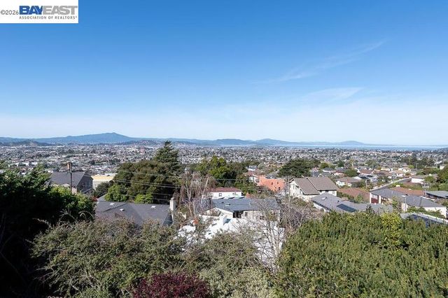 2515 Alva Ave, El Cerrito, CA 94530