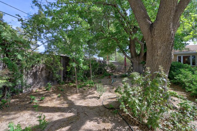 1300 Dakota Street NE, Albuquerque, NM 87110