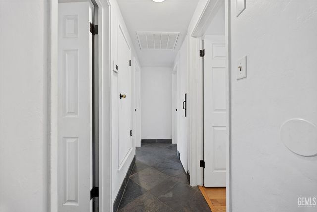 2807 Wenatchee Avenue, Bakersfield, CA 93306