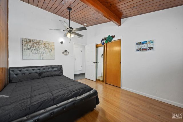 2807 Wenatchee Avenue, Bakersfield, CA 93306