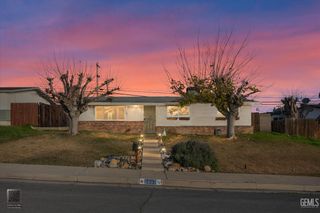 2807 Wenatchee Avenue, Bakersfield, CA 93306