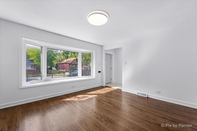 9023 S Dobson Avenue, Chicago, IL 60619